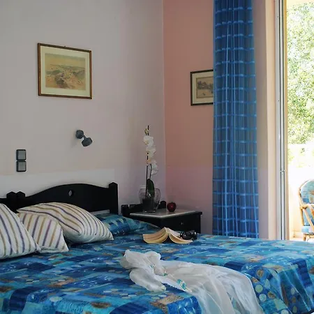 Marita's Aparthotel 3*