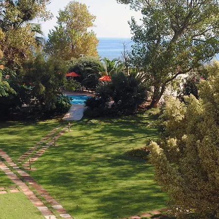 Marita's Ξενοδοχείο με διαμερίσματα 3*