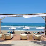 Ξενοδοχείο με διαμερίσματα Marita's 3*