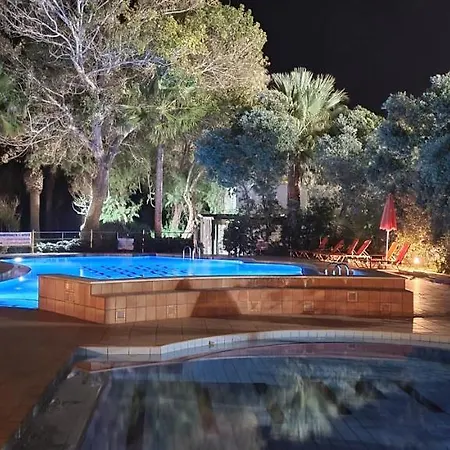 Aparthotel Marita's 3*