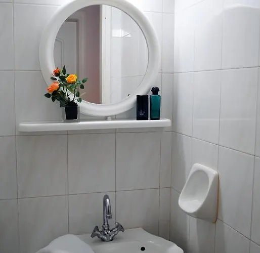 Marita's מלון דירות חאניה